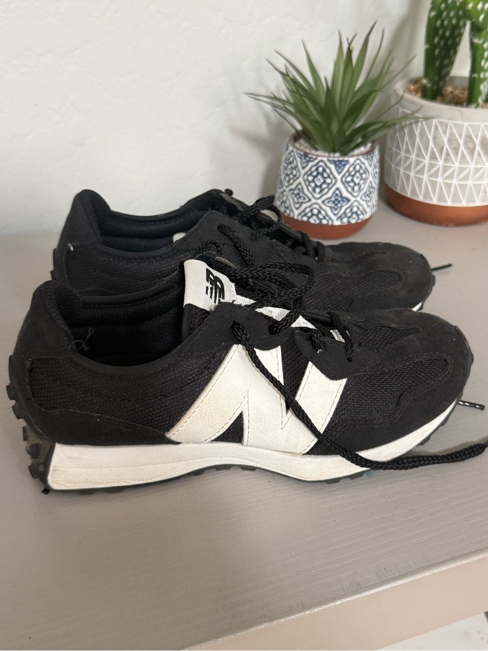 New Balance Black and White Casual Running Shoes